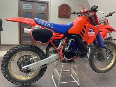 This bike has 1 hour on a %95 restoration spent 4k parts only. All new engine bearings oem crank bal...