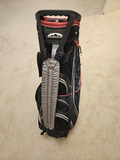 Top of the line (when new) Sun Mountain Golf Bag. Can be use as a Carry Bag with stand or Cart Bag....