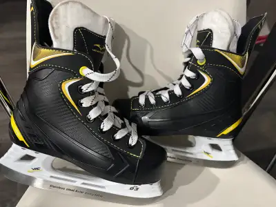 VIC Junior skates, View more