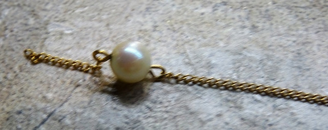 14K GOLD BRACELET floating pearl Bridesmaid DAINTY demure STATIO in Jewellery & Watches in Brantford - Image 3