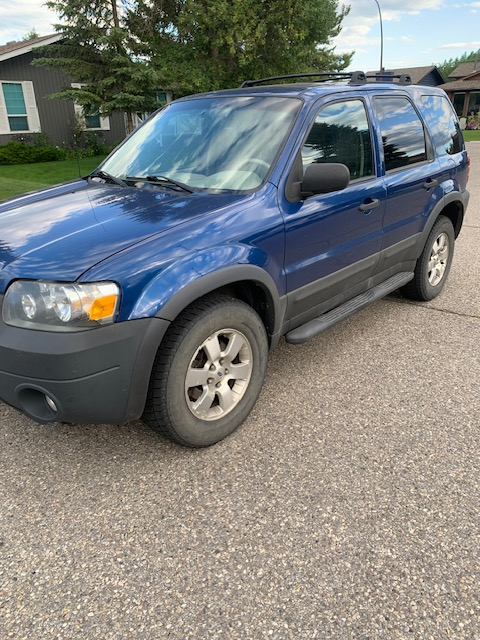ford escape510370407493806081