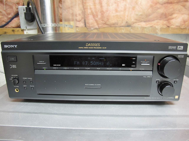 Sony STR-DA555ES Flagship 5.1 600W receiver, Exc working shape in Stereo Systems & Home Theatre in City of Toronto