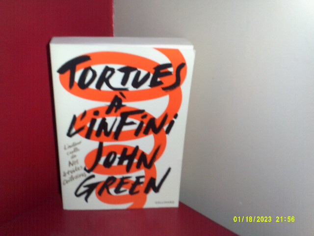 TORTUES À L'INFINI, JOHN GREEN dans Manuels  à Laval/Rive Nord