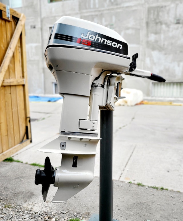 Johnson Evinrude 15 Horsepower Outboard Boat Motor Powerboats & Motorboats City of Toronto