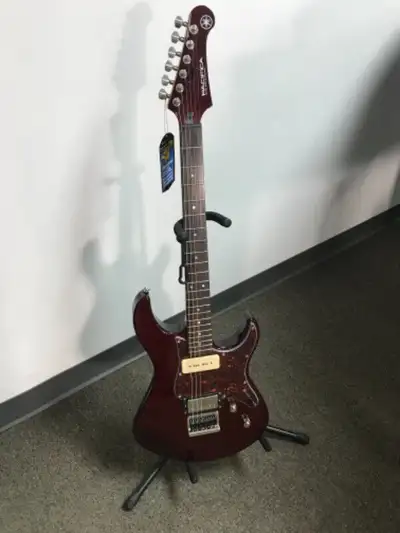 GUITARE YAMAHA PAC611HFM, View more