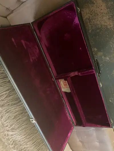 Gibson SG Case , View more