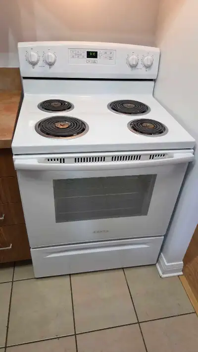Cuisinière Amana blanc, View more