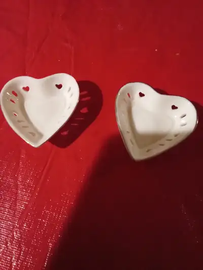  Heart shaped porcelain dish (5photos), View more