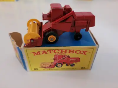 Claas Matador combine harvester Matchbox
