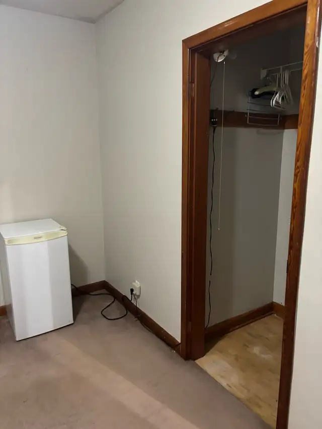 Room for Rent in Room Rentals & Roommates in Bedford - Image 3