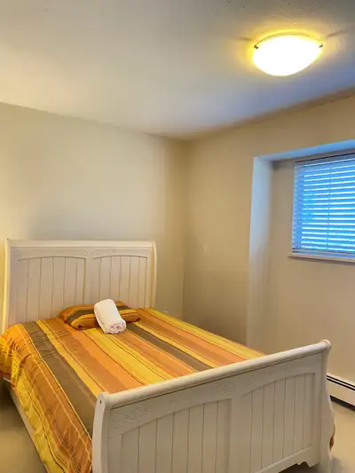 -in a nice and quiet neighborhood,it is clean,tidy and comfortable home -5 minutes drive to SFU,12 m...