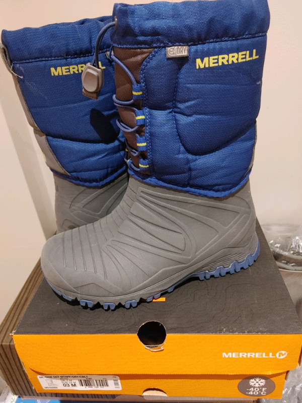 Boy boots $15 each
 in Garage Sales in Markham / York Region - Image 2
