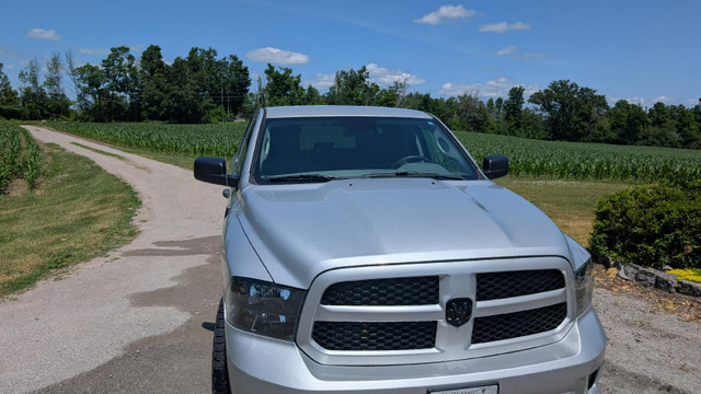 2018 Ram 1500 Quad cab ST Express 4x4 in Cars & Trucks in Kawartha Lakes - Image 4