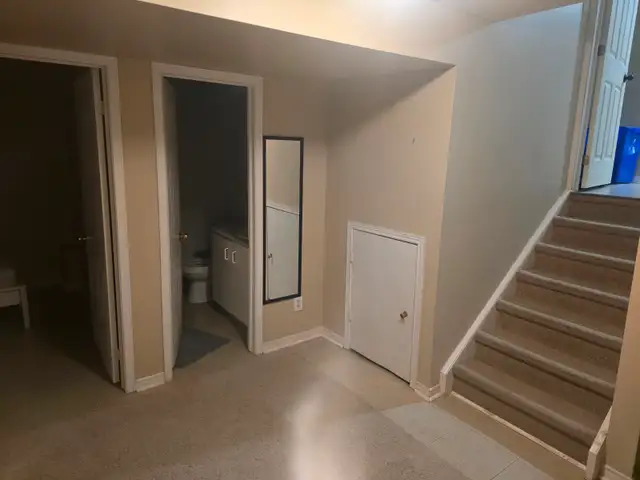 (Furnished roomrent) near UWO