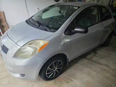Selling my Toyota yaris ASIS condition. Runs and drives Excellent New exaust, muffler, battery, tire...
