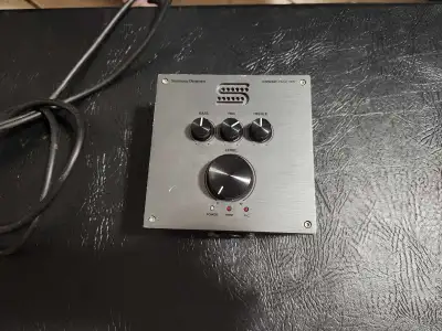 In used condition, works perfect. Used to power a 4x12 with amp modeler setup killer volume and soun...