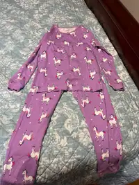 Pyjamas fille grandeur 10/12 marque Pekkle
