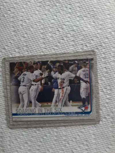 VLADIMIR GUERRERO JR ROOKIE CARD TORONTO BLUE JAYS, View more