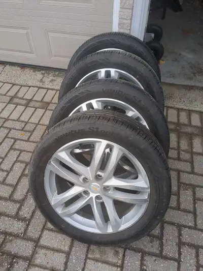 Excellent rims and new Hankook all season set of four