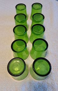 Set of 10 vintage green Duralex glasses