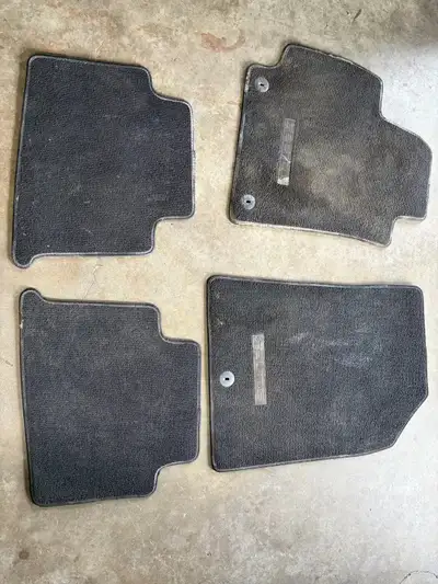 Stock Kia Seltos car mats 2021 Pick up only