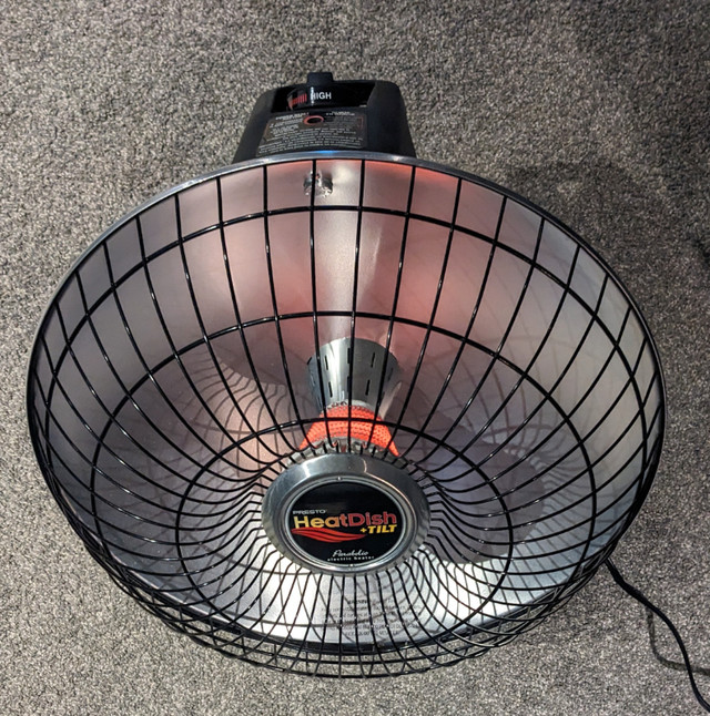 Presto Heat Dish Tilt Parabolic Electric Heater - like new in Heaters, Humidifiers & Dehumidifiers in Norfolk County - Image 3