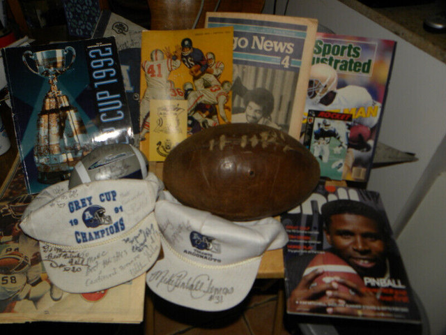 Hard-To-Find Vintage Toronto Argo Collectibles in Arts & Collectibles in Mississauga / Peel Region