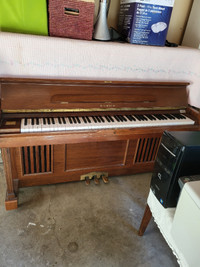 Free piano