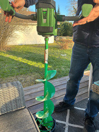 Ion ice auger