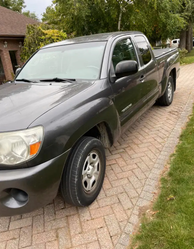 2011 TOYOTA TACOMA - ACCESS CAB in Cars & Trucks in Kitchener / Waterloo - Image 3