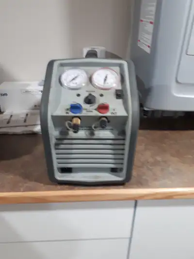 Robinair RG6 Recovery Machine, View more