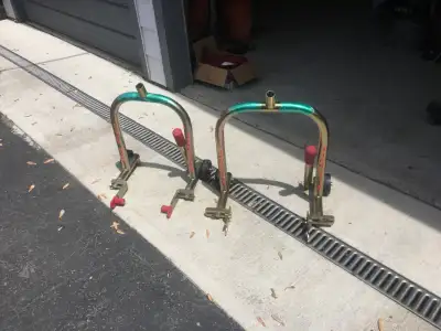 Selling two rear Pit-Bull motorcycle stands. One is brand new and the other as good as new. These ar...