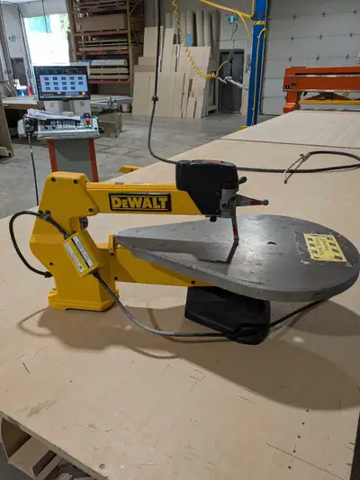 DeWalt 20" scroll saw DW788, View more