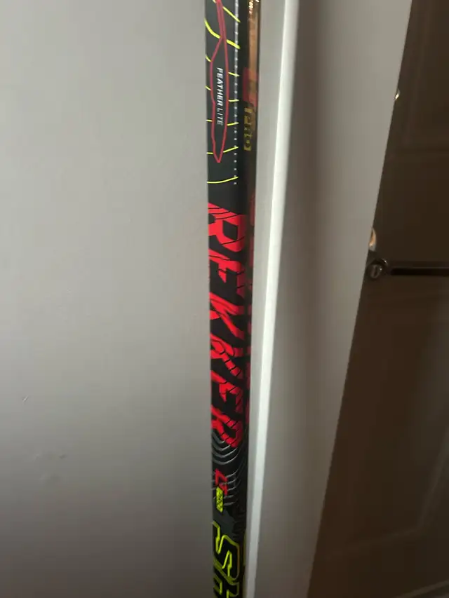 Hockey stick  in Hockey in Winnipeg - Image 3