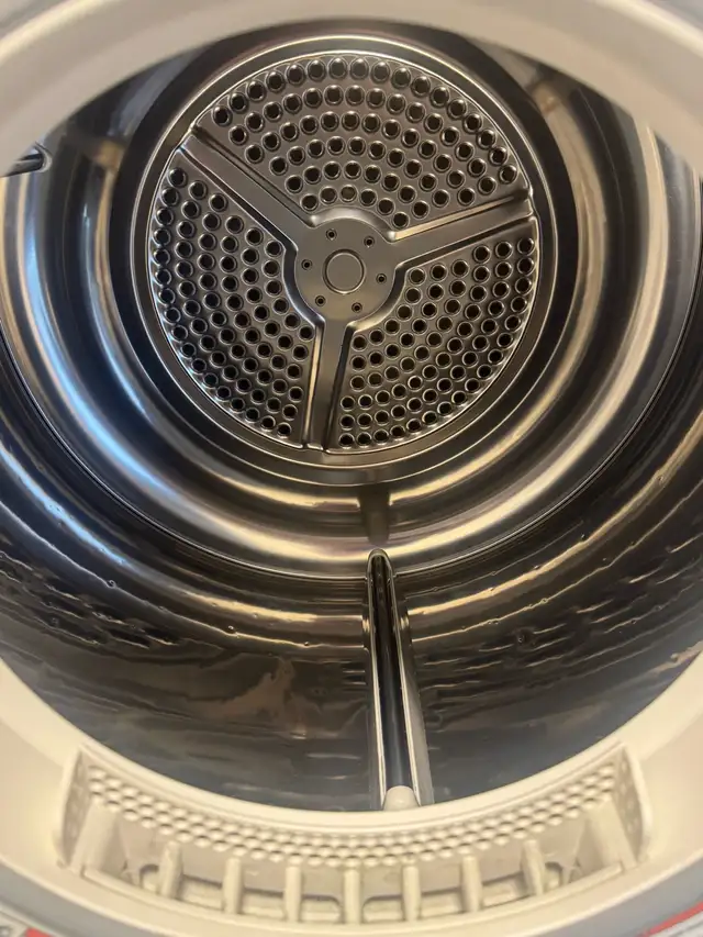 Used Whirlpool Stacked Washer and Dryer for Sale in Washers & Dryers in City of Toronto - Image 5