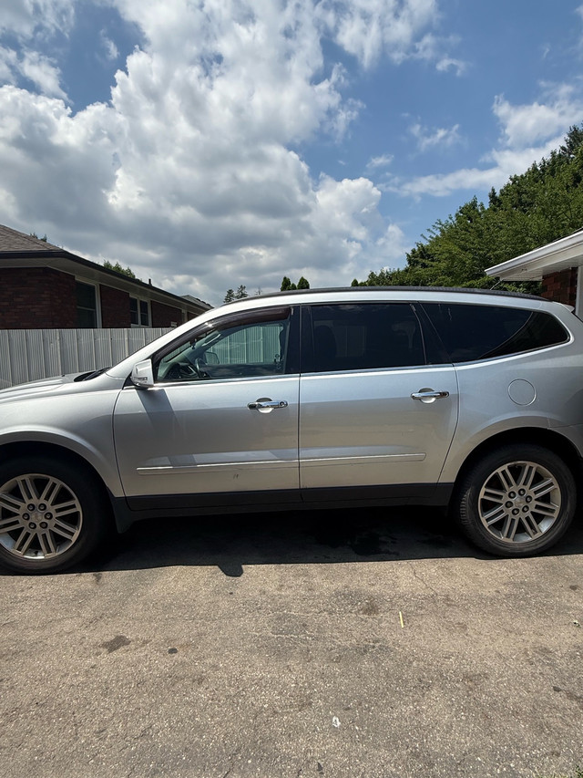 2015 Chevy traverse  in Cars & Trucks in Hamilton - Image 3