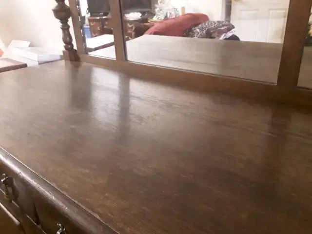 ANTIQUE OAK BUFFET / SIDEBOARD / MIRROR - SALE in Arts & Collectibles in City of Toronto - Image 6