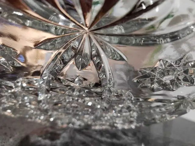 Etched Crystal Serving Plates64141843316610122