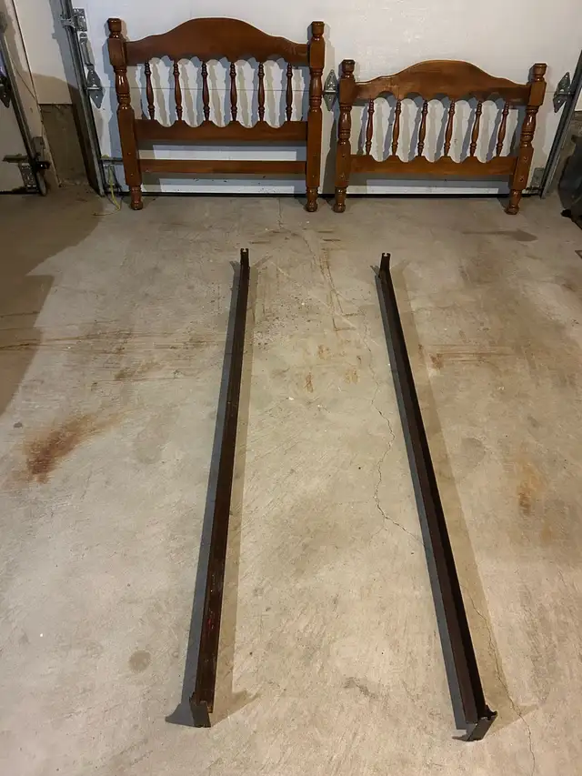 Twin bed for sale in Beds & Mattresses in Barrie - Image 2