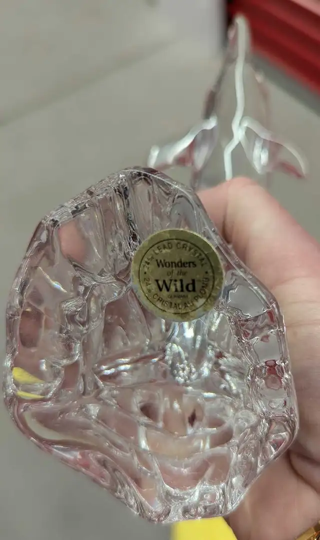 Crystal dolphin statue64840213474562123