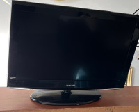 Samsung LN32A450C1D 720p 32" High Definition LCD TV