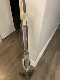 Shark floor steam mop