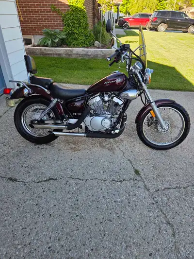 2009 Yamaha v-star 250cc km8581 New tires last season,new chain Add ons: windshield, sissy bar lugga...