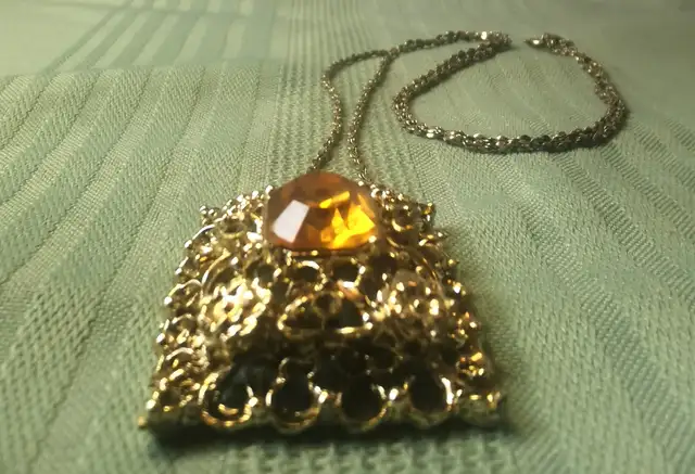 Vintage 80s Statement Necklace Citrine Glass Pendant Retro Costu in Jewellery & Watches in Markham / York Region - Image 7