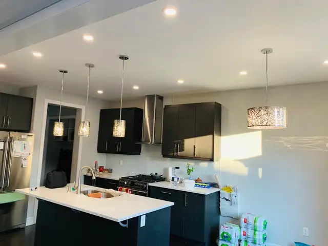 Licensed Electrician63611991115651122