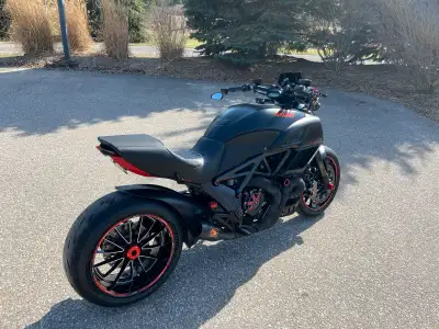 2015 Ducati Diavel Dark with thousands in upgrades! Well maintained Diavel in excellent condition. T...