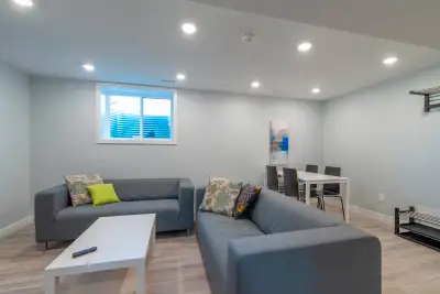 Carleton Students-New luxury, all-inclusive 4 bdrm rental Beautiful brand new renovation, all inclus...