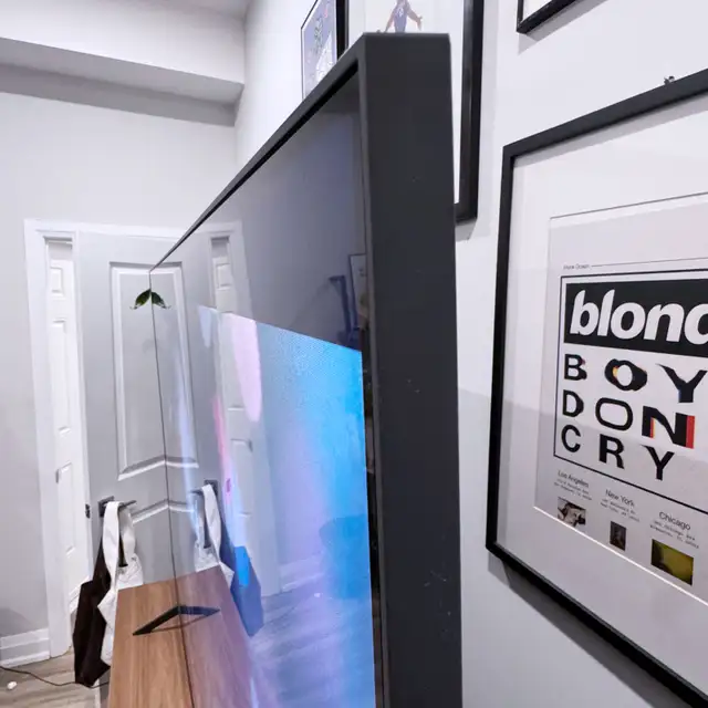 Samsung 75" QLED 4K Smart TV in TVs in City of Toronto - Image 5
