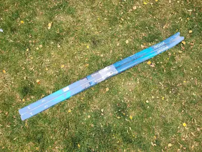 XC Skis 175cm NEW IN PACKAGE Inovik Classic, View more