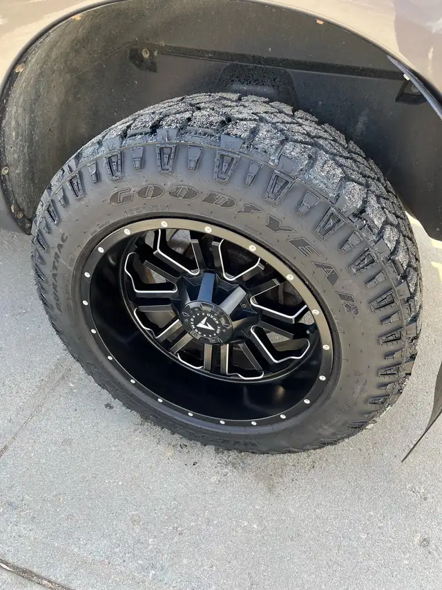 2014 Ram 1500 Sport520332005334077447